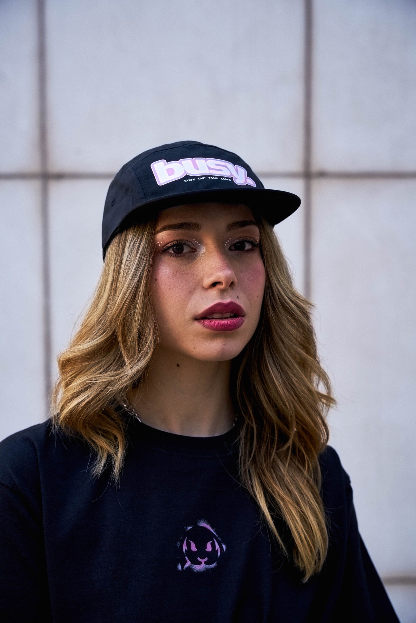 OUT OF THE LINE PINK CAP