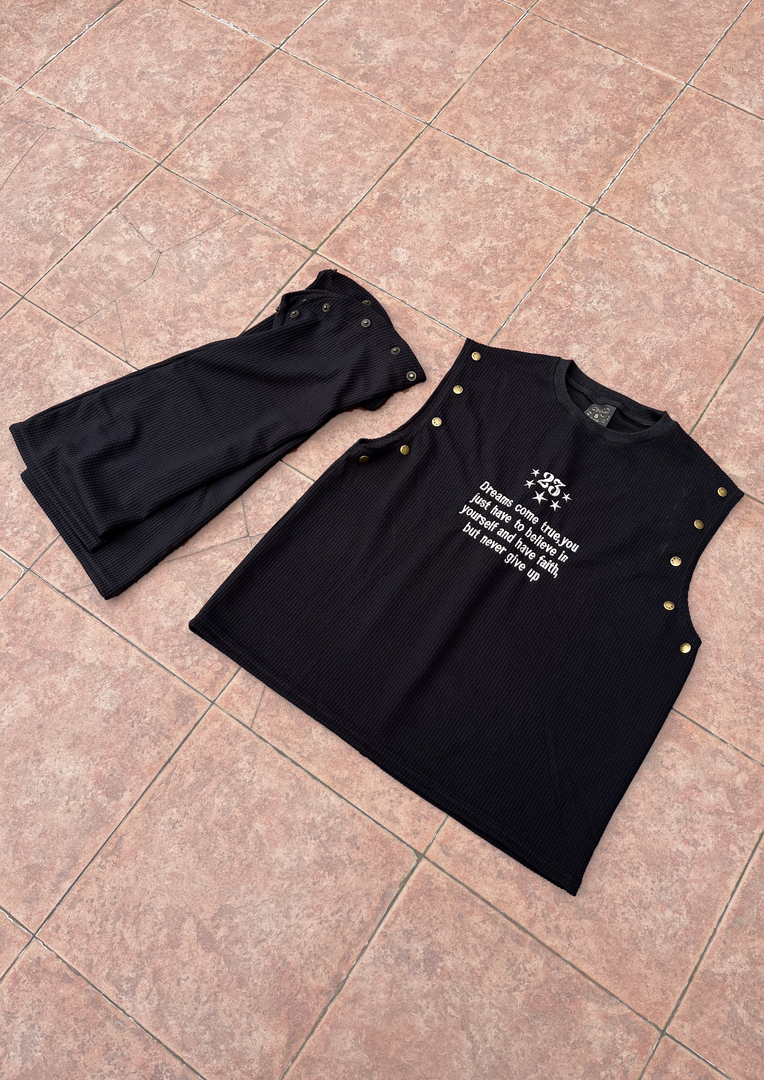 Muslin LongSleeve Vest Tee