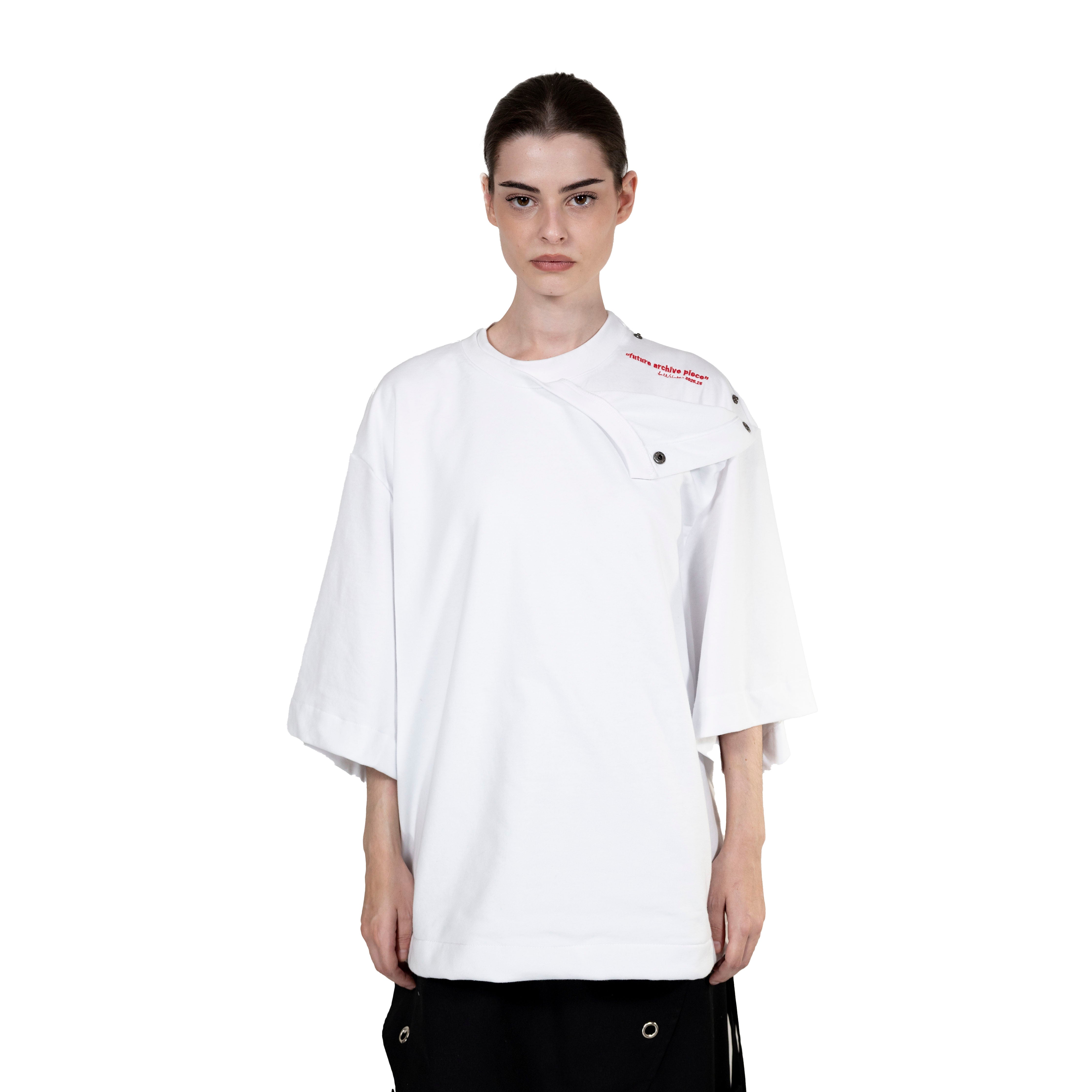 AILE MULTIPOSITION TEE - "THE BED".