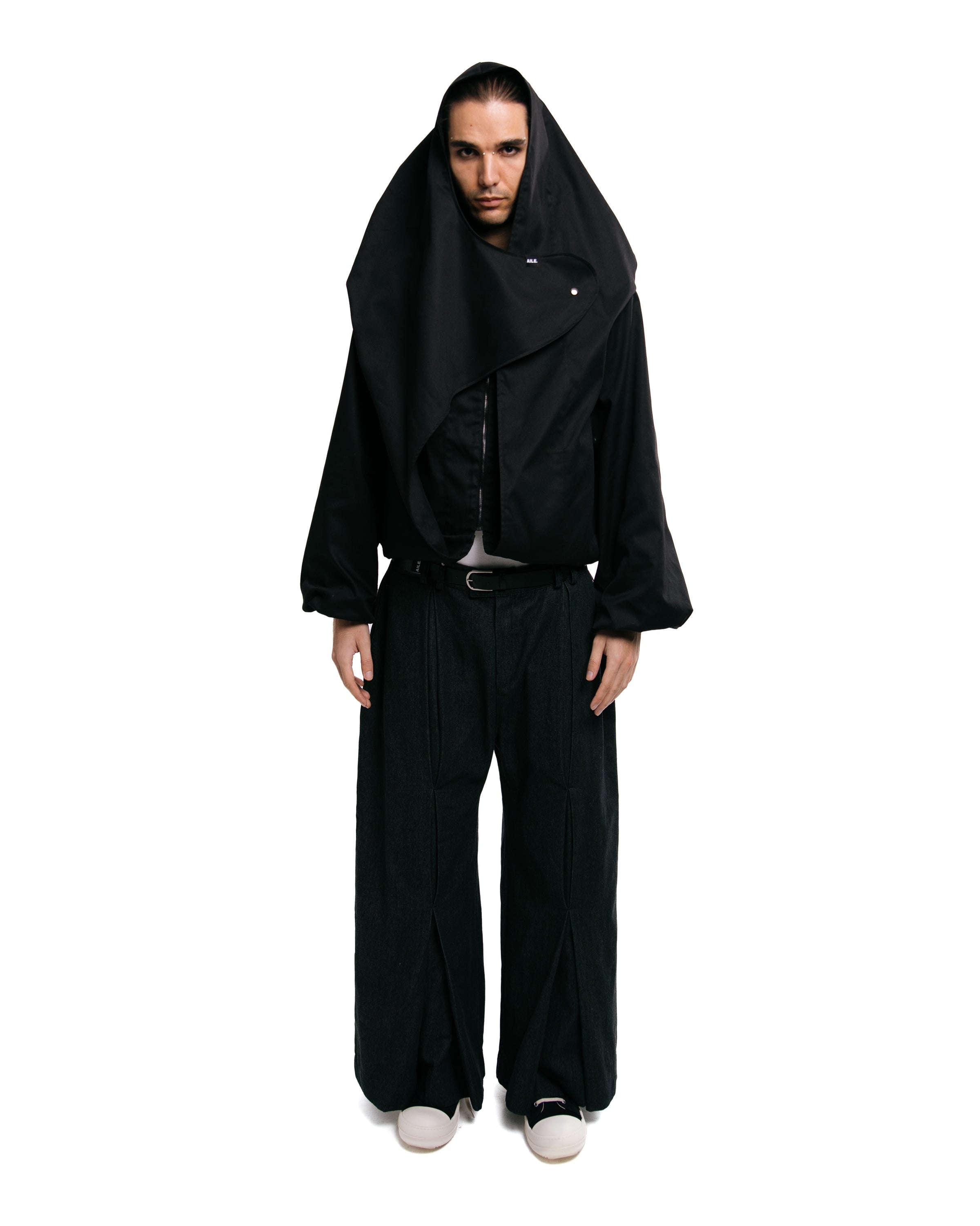 HOOD TWILL JACKET IN BLACK
