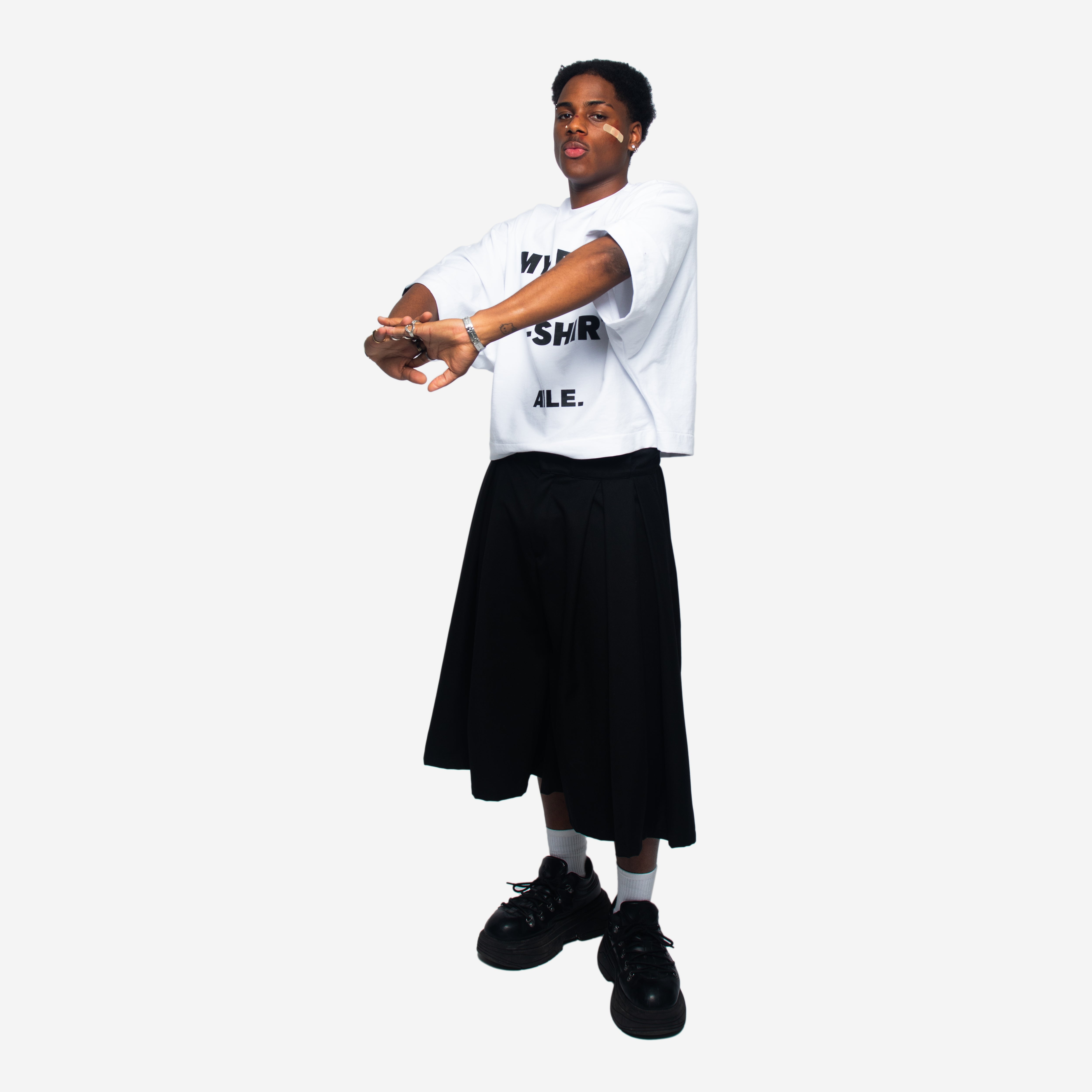 SHORT-SKIRT IN BLACK PRE ORDER